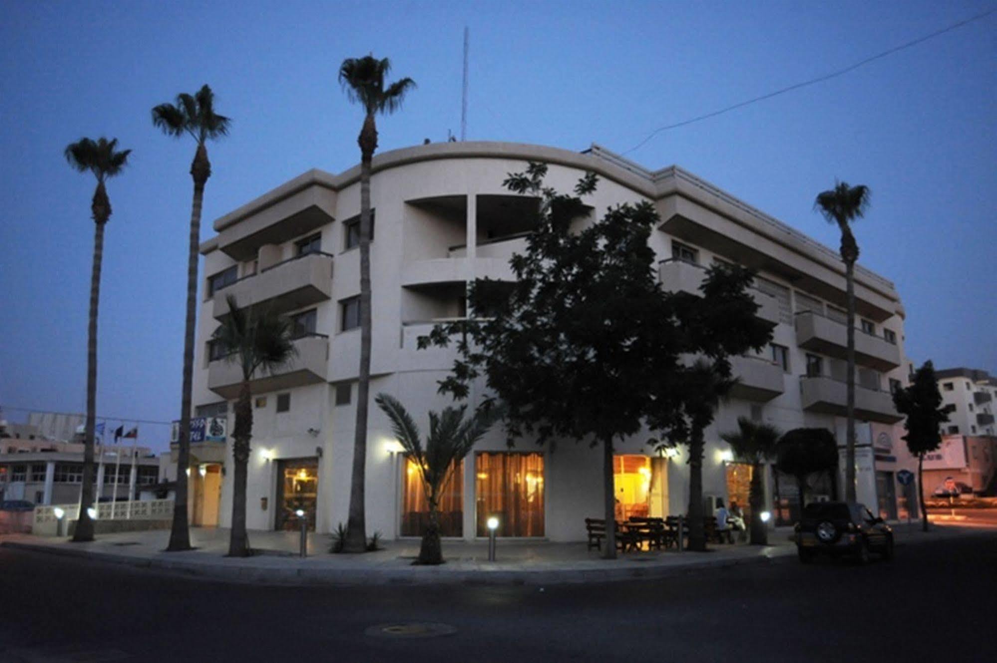 Elysso Hotel Lárnaka Kültér fotó